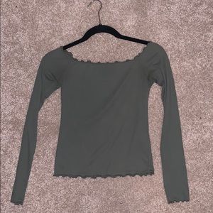 off the shoulder crop top